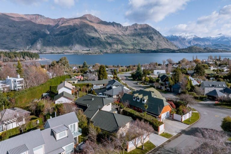 Photo of property in 4 Cherry Court, Wanaka, 9305