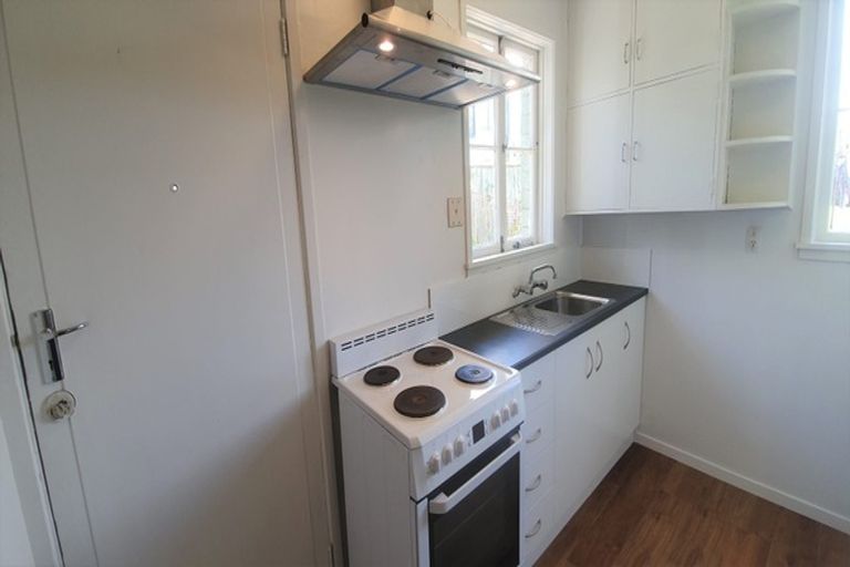 Photo of property in 125 Birkdale Road, Birkdale, Auckland, 0626