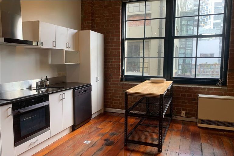 Photo of property in Hannahs Warehouse, 20/13 Leeds Street, Te Aro, Wellington, 6011