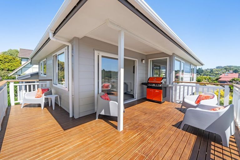 Photo of property in 7 James Cook Drive, Whitby, Porirua, 5024