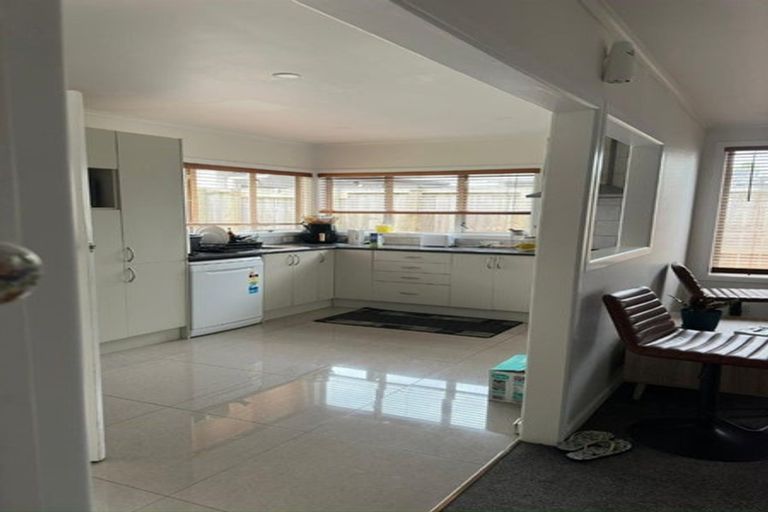 Photo of property in 3/23 Tane Street, New Lynn, Auckland, 0600