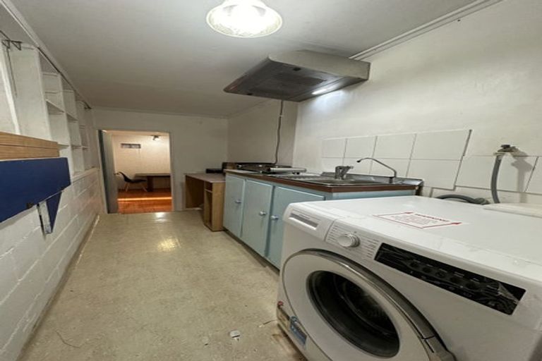 Photo of property in 1/16 Chevis Place, Pakuranga, Auckland, 2010