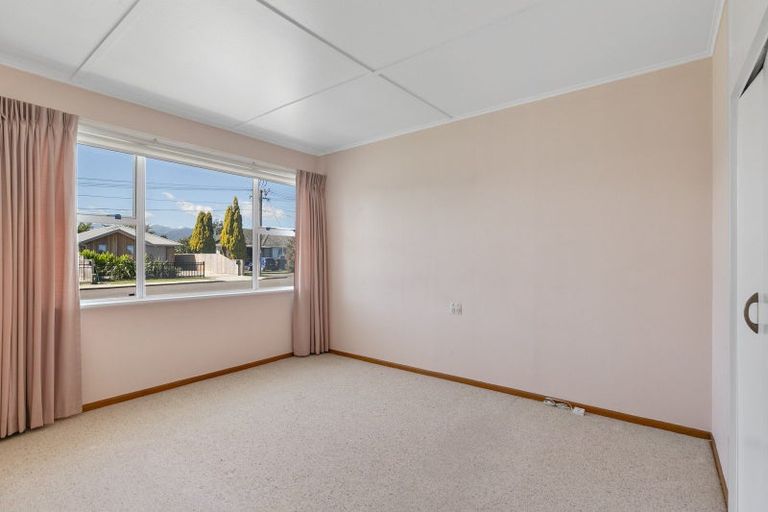 Photo of property in 35 George Street, Levin, 5510