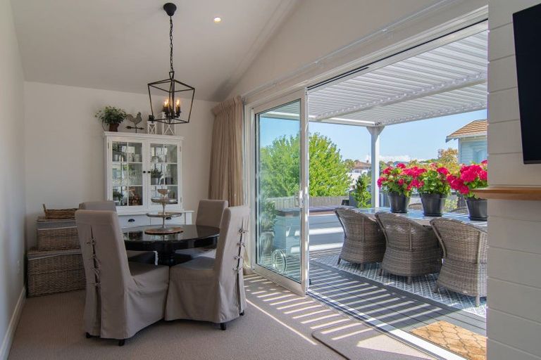 Photo of property in 74 Le Cren Street, Seaview, Timaru, 7910