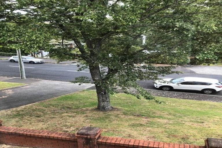 Photo of property in 1/36 Nihill Crescent, Mission Bay, Auckland, 1071