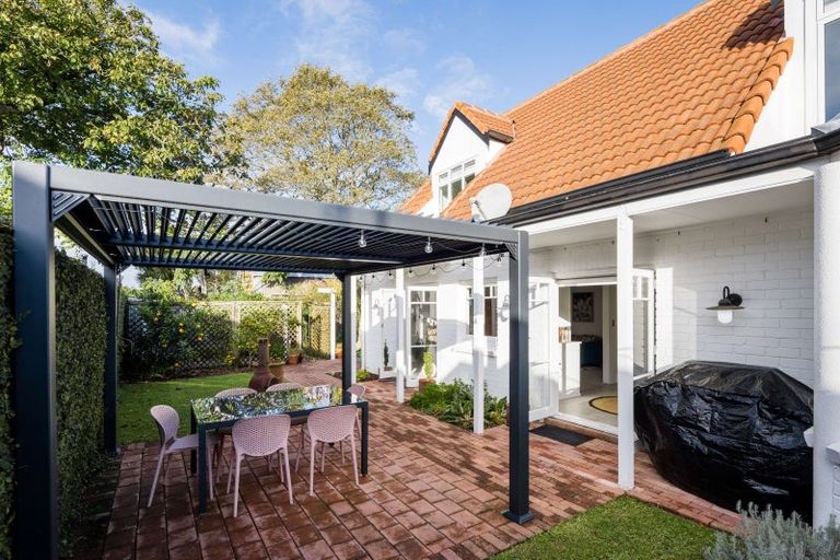 Photo of property in 25 Hall Street, Cambridge, 3434