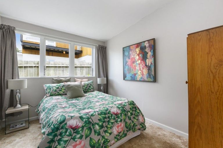 Photo of property in 4 Cliffs Road, Saint Clair, Dunedin, 9012