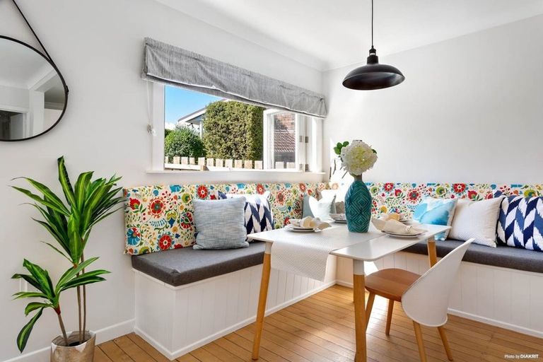 Photo of property in 1/472 East Coast Road, Windsor Park, Auckland, 0630