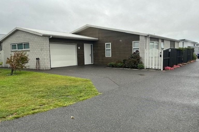 Photo of property in 47 Saint Pauls Drive, Brookfield, Tauranga, 3110