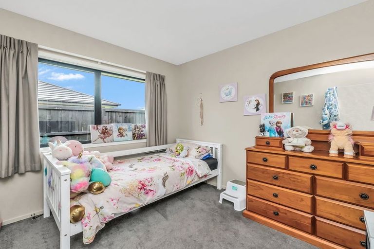 Photo of property in 52 Longcot Drive, Rolleston, 7615