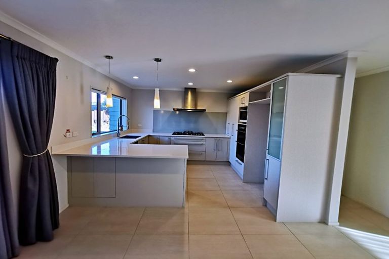 Photo of property in 12 Creda Road, Wattle Downs, Auckland, 2103