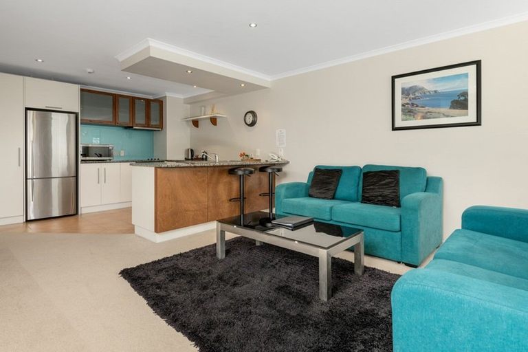 Photo of property in 102/178 Marine Parade, Mount Maunganui, 3116