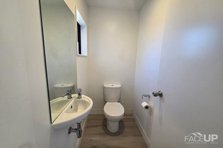 Photo of property in 50 Black Beech Crescent, Takanini, 2110