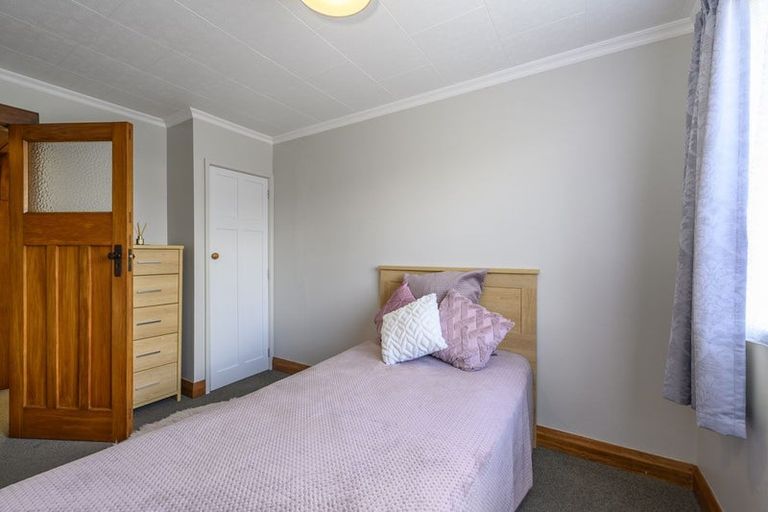 Photo of property in 76 Brooklands Road, Brooklands, New Plymouth, 4310