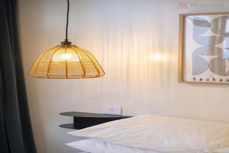 Photo of property in 2/103 Opawa Road, Opawa, Christchurch, 8023