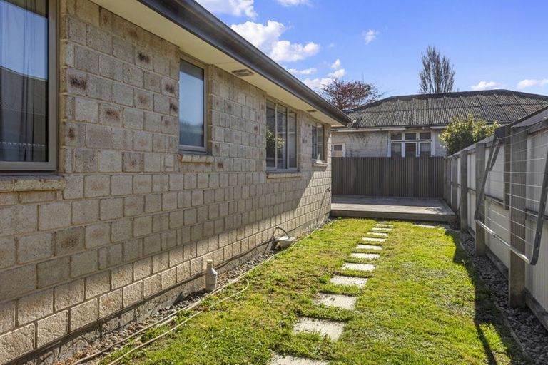 Photo of property in 65 Cleveland Street, Edgeware, Christchurch, 8013