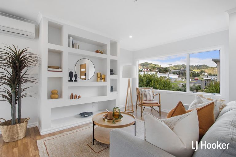 Photo of property in 8 Scarborough Road, Waihi Beach, 3611