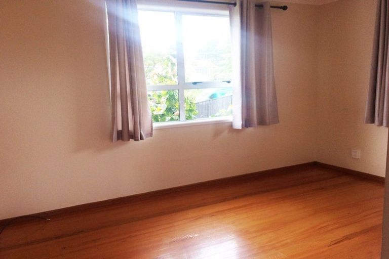 Photo of property in 36 Larne Avenue, Pakuranga Heights, Auckland, 2010