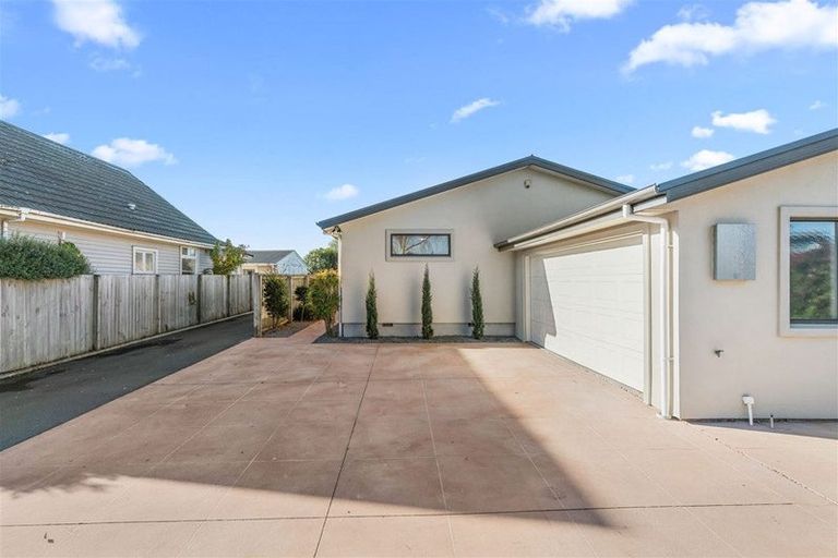 Photo of property in 90 Condell Avenue, Papanui, Christchurch, 8053