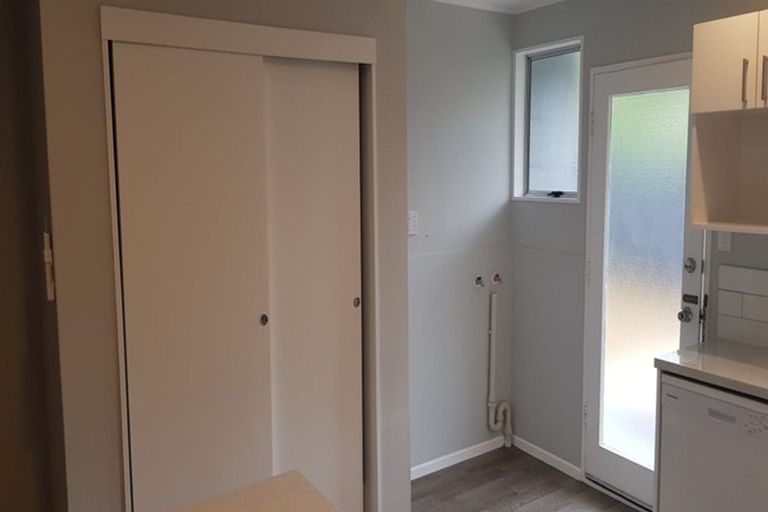 Photo of property in 80c Airlie Road, Plimmerton, Porirua, 5026