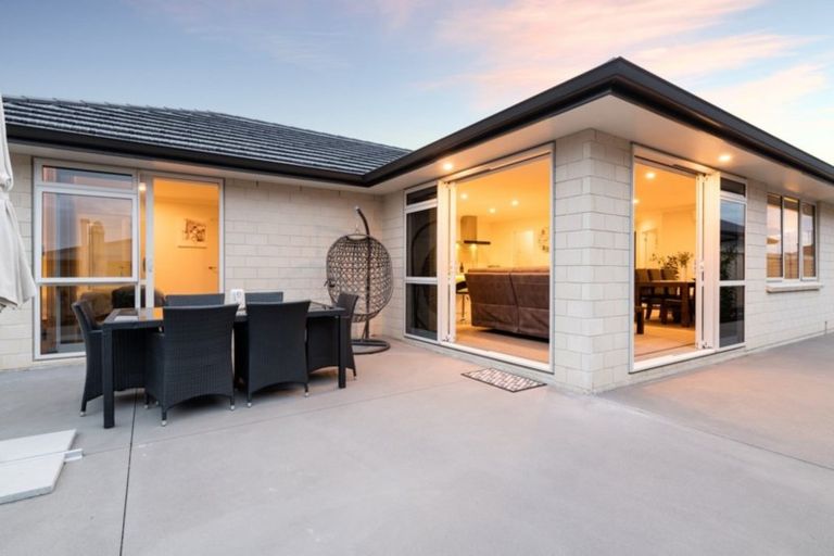 Photo of property in 3 Rotomanu Place, Pyes Pa, Tauranga, 3112