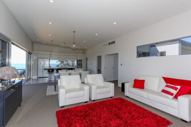 Photo of property in 5a Mission Street, Moturoa, New Plymouth, 4310