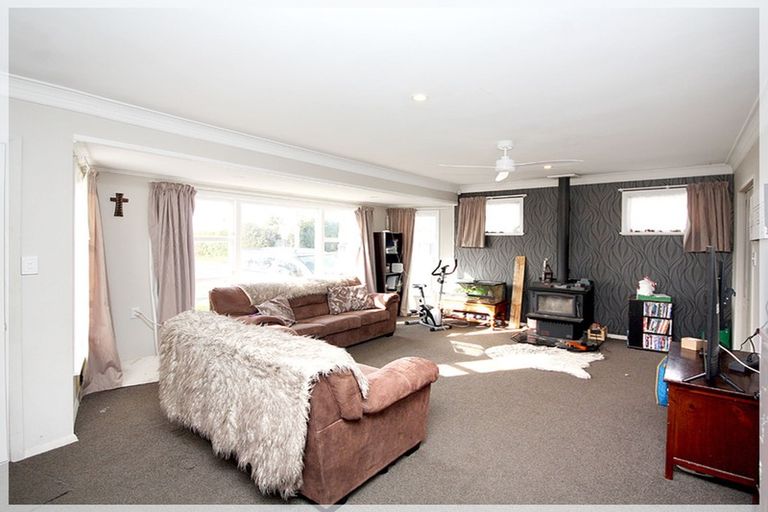 Photo of property in 32 Bledisloe Street, Levin, 5510