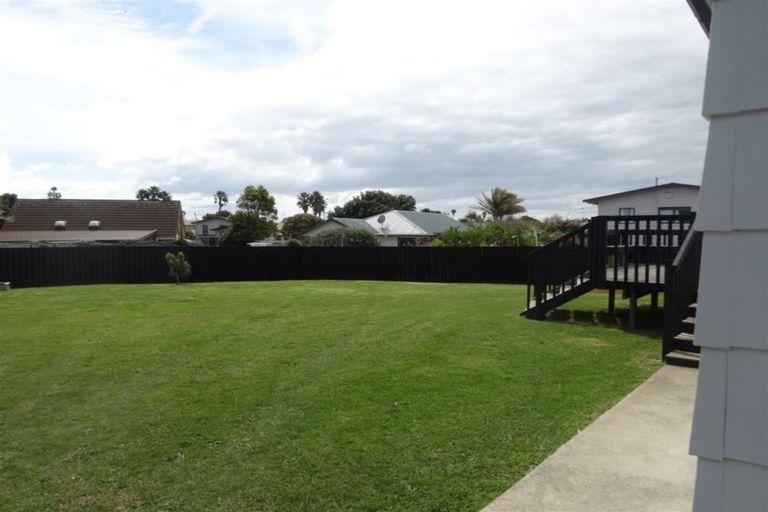 Photo of property in 4 Leaming Place, Clarks Beach, 2122