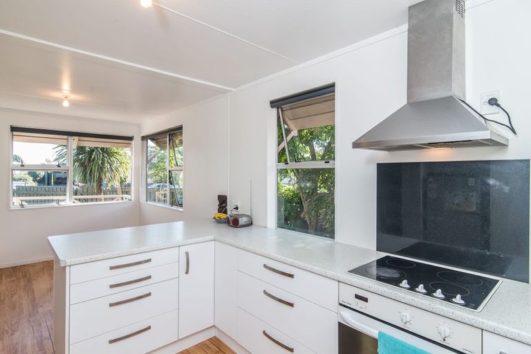 Photo of property in 84 Aorangi Road, Paraparaumu, 5032