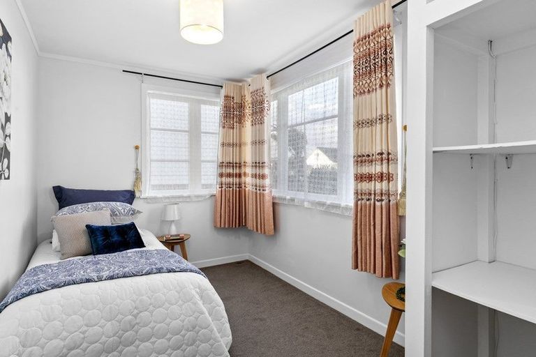 Photo of property in 9 Plunket Avenue, Petone, Lower Hutt, 5012