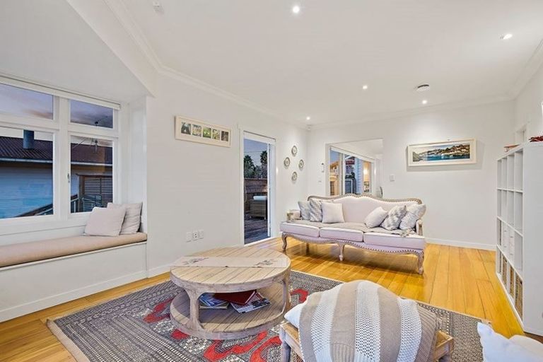 Photo of property in 186 Kauri Road, Whenuapai, Auckland, 0618