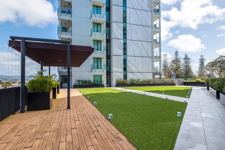 Photo of property in 205/8 Waikumete Road, Glen Eden, Auckland, 0602