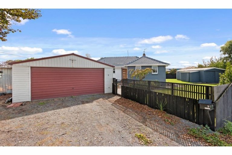 Photo of property in 9 Oakhampton Street, Hornby, Christchurch, 8042