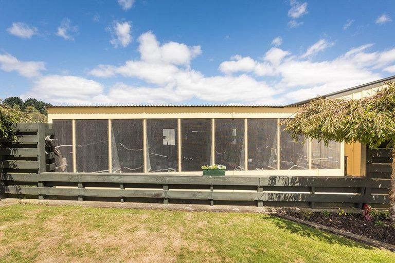 Photo of property in 289 Fitzherbert Road East, Aokautere, Palmerston North, 4471