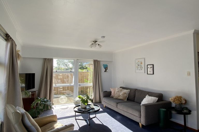 Photo of property in 16b Te Mete Terrace, Merrilands, New Plymouth, 4312