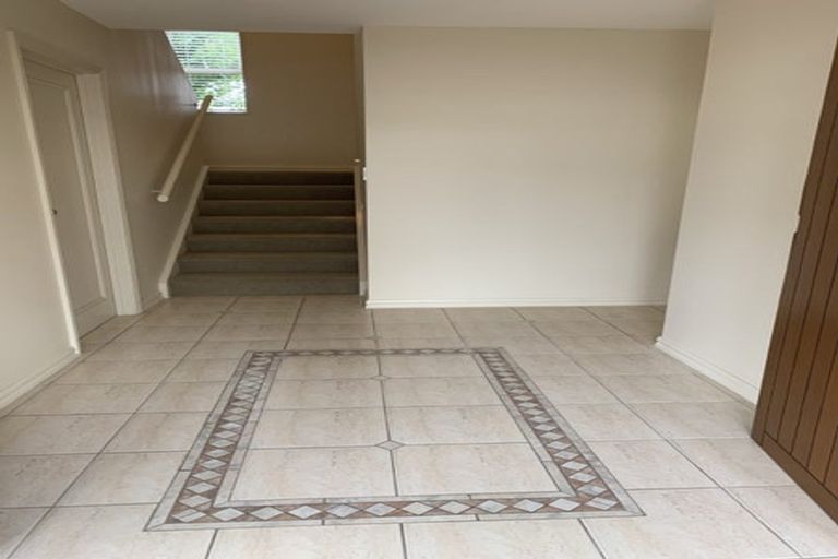 Photo of property in 2/17a William Street, Takapuna, Auckland, 0622