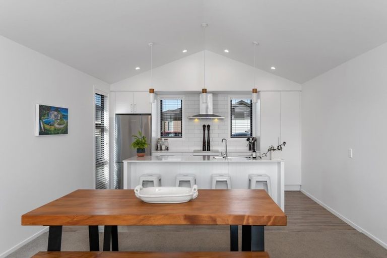 Photo of property in 18 Augusta Rise, Omokoroa, 3114