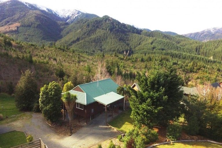 Photo of property in 20 Acheron Heights, Hanmer Springs, 7334