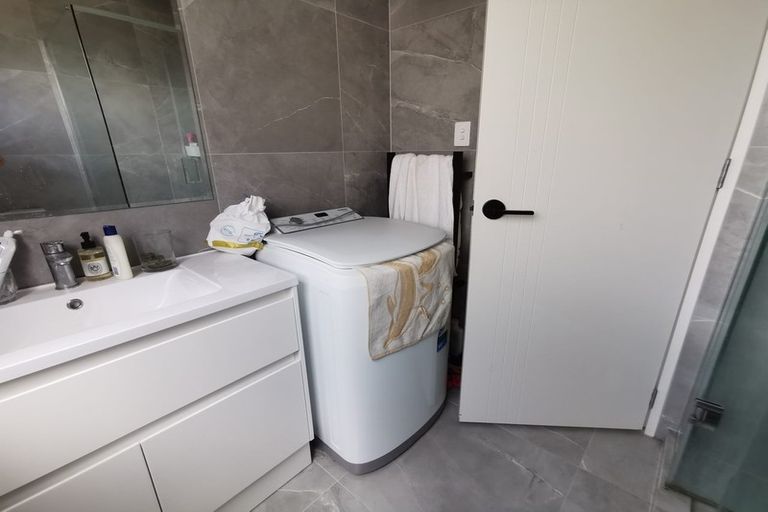 Photo of property in 23 Hakinakina Drive, Flat Bush, Auckland, 2019