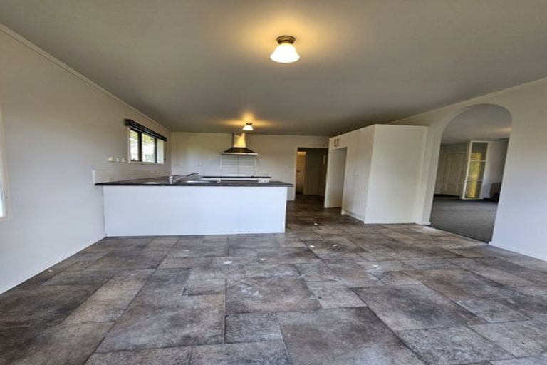 Photo of property in 33 Leaver Place, Weymouth, Auckland, 2103