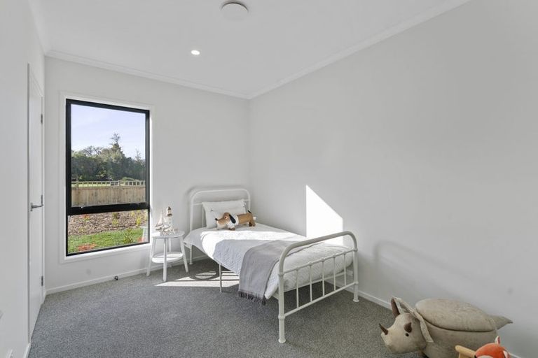 Photo of property in 3 Horoeka Street, Inglewood, 4330