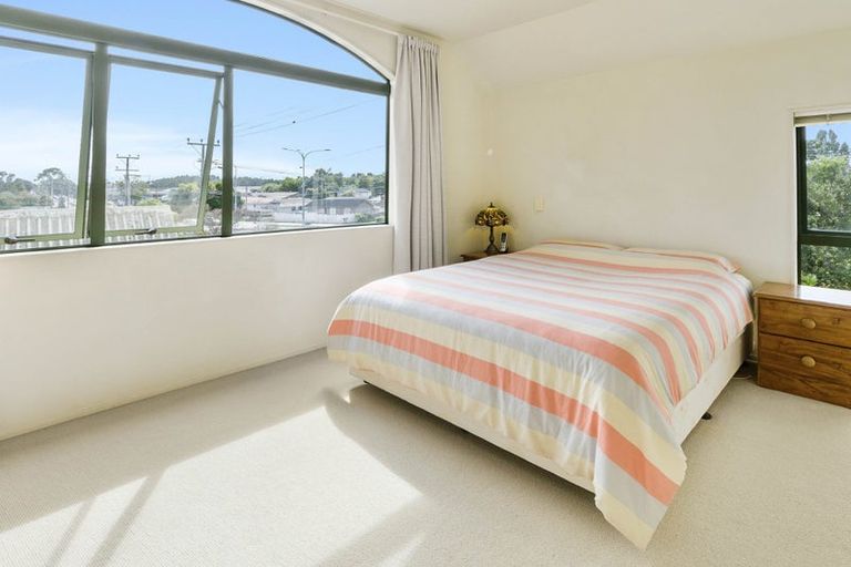 Photo of property in 14/19 Ocean View Road, Hillcrest, Auckland, 0627