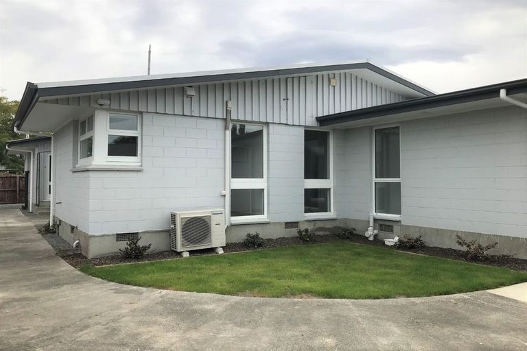 Photo of property in 1/7 Burrows Place, Ilam, Christchurch, 8041