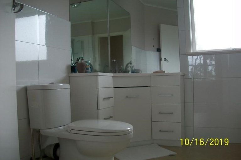 Photo of property in 228 Forrest Hill Road, Forrest Hill, Auckland, 0620