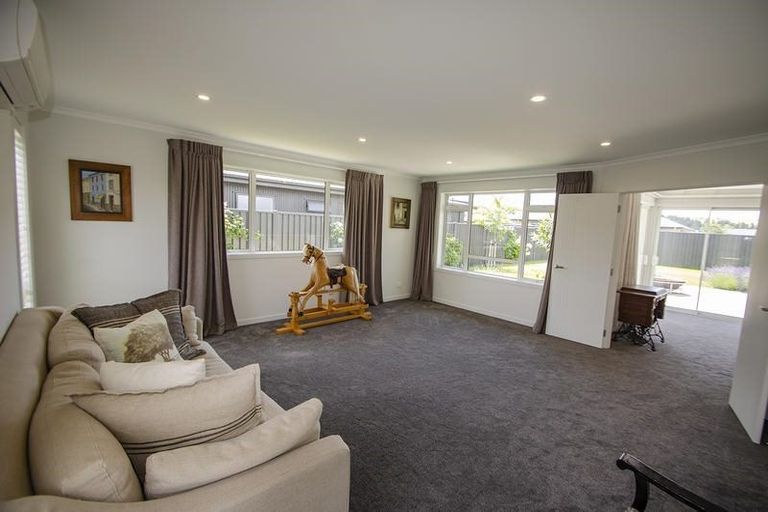 Photo of property in 10 Phoenix Place, Cromwell, 9310