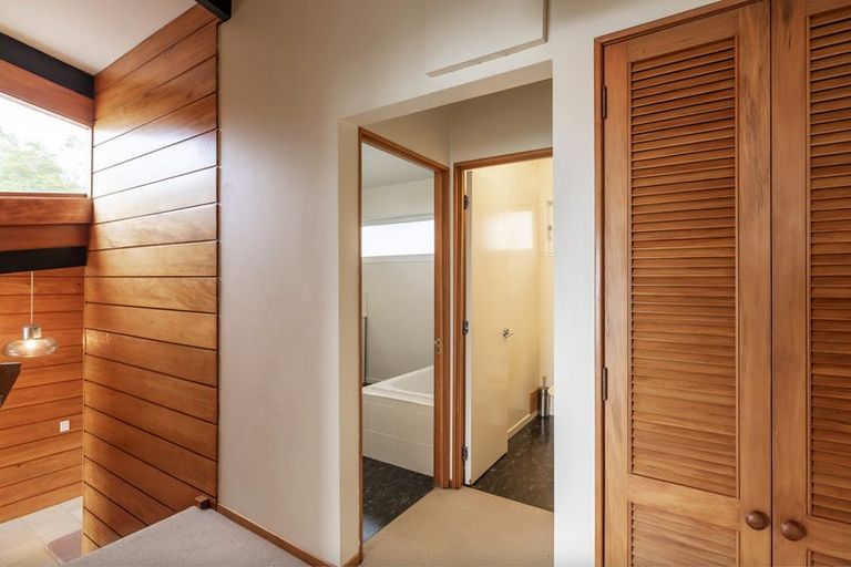 Photo of property in 57 Arapito Road, Titirangi, Auckland, 0604