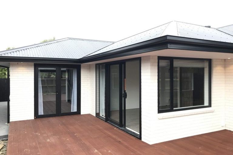 Photo of property in 57a Sullivan Avenue, Woolston, Christchurch, 8023