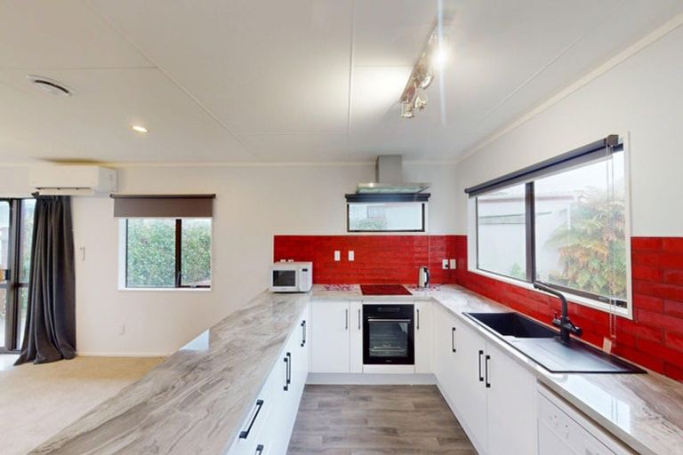 Photo of property in 10 Essex Place, Springvale, Whanganui, 4501