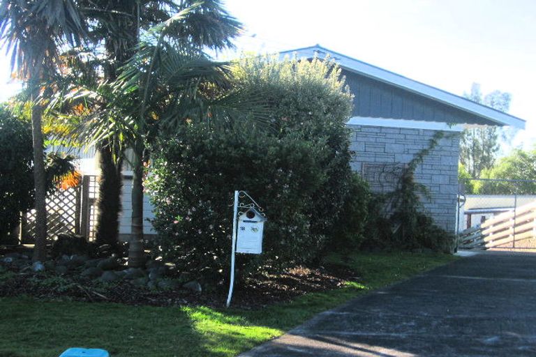 Photo of property in 18 Rembrandt Place, Opaheke, Papakura, 2113