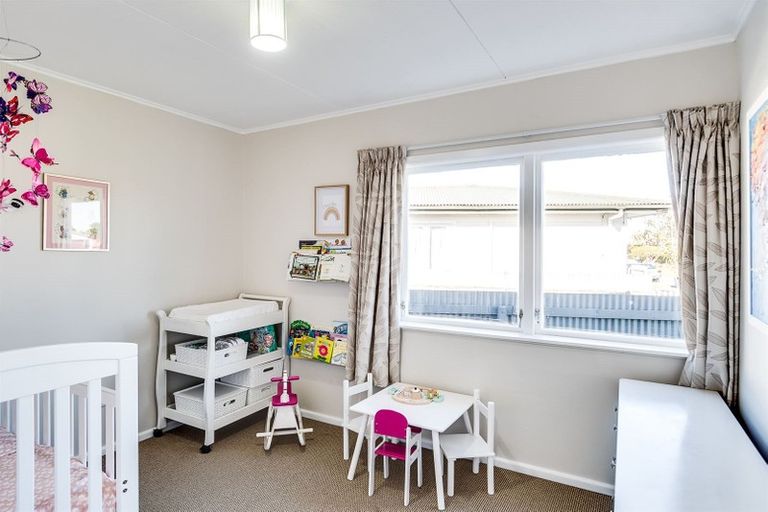 Photo of property in 2 Alexander Avenue, Onekawa, Napier, 4110